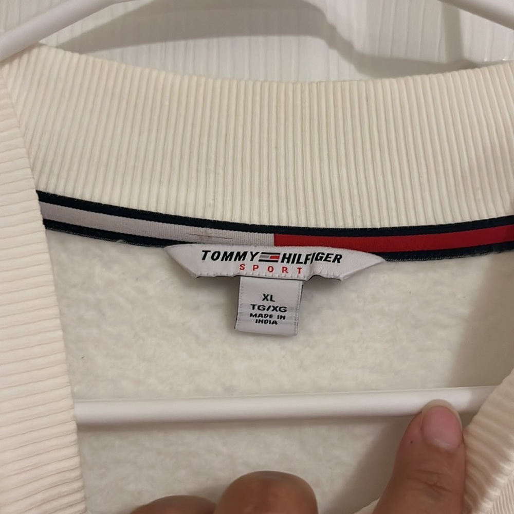 White Soft Pullover - Picture 4 of 5
